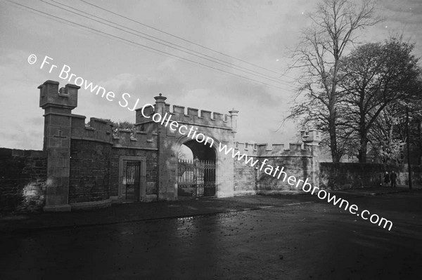 ST KIERANS COLLEGE MAIN ENTRANCE